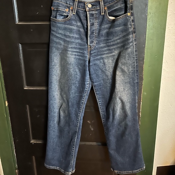 Levi’s Straight Ankle Ribcage Jeans - Picture 2 of 3